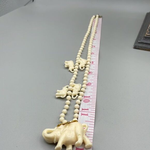 Vintage Celluloid large lucky Elephant statement necklace . - Picture 9 of 11